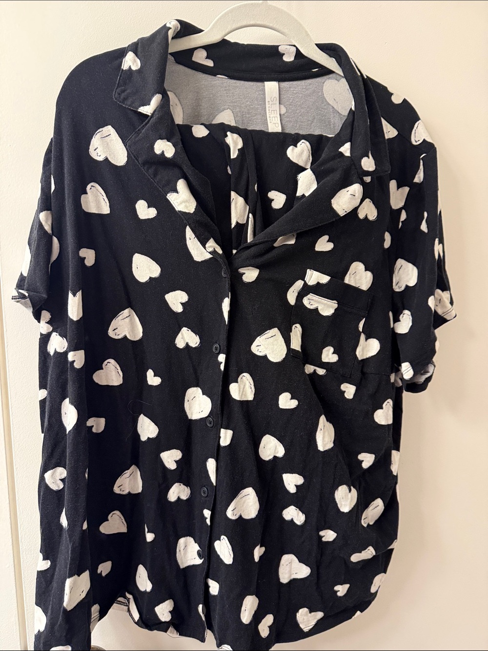 Black with White Heart Print Capri Pajama Set